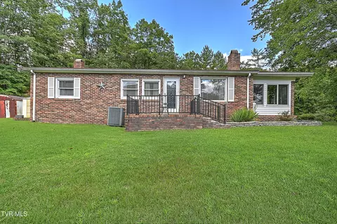 359 Maple Gap Road Road Swords Creek Va 24649, Swords Creek, VA 24649