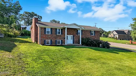 817 N Hills Drive Johnson City Tn 37604, Johnson City, TN 37604