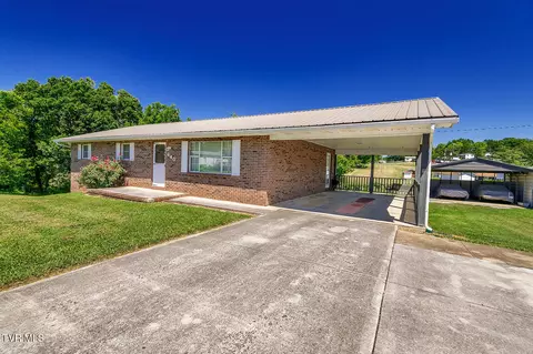 640 N Cecil Street Newport Tn 37821, Newport, TN 37821