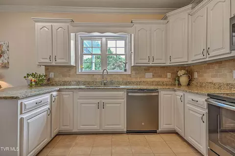 35 Chase Court Greeneville Tn 37745, Greeneville, TN 37745 photo 10