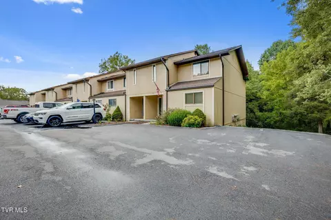 605 Redstone Drive 28 Bristol Tn 37620, Bristol, TN 37620