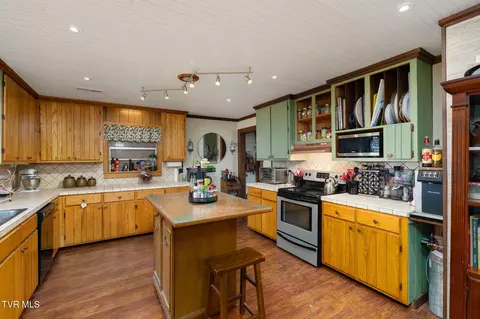 Kitchen - 217 Opie Arnold Road Limestone Tn 37681, Limestone, TN 37681 photo 4 of 7