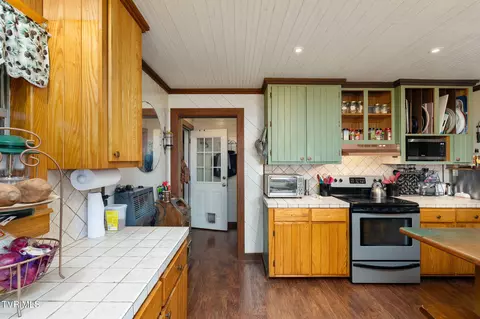 Kitchen - 217 Opie Arnold Road Limestone Tn 37681, Limestone, TN 37681 photo 7 of 7