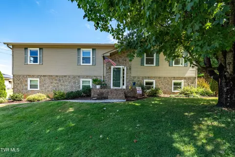 135 Heather Lane Johnson City Tn 37601, Johnson City, TN 37601