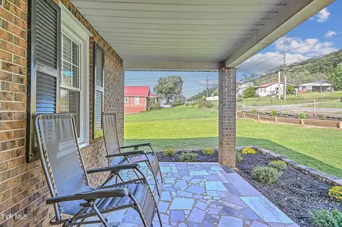 Exterior - 796 E Carters Valley Road Gate City Va 24251, Gate City, VA 24251 photo 2 of 7