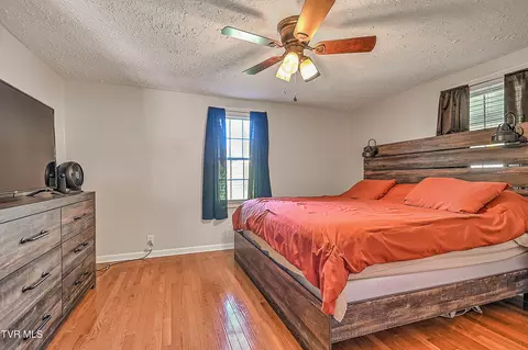 Bedroom - 796 E Carters Valley Road Gate City Va 24251, Gate City, VA 24251 photo 2 of 8