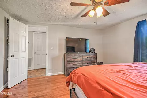 Bedroom - 796 E Carters Valley Road Gate City Va 24251, Gate City, VA 24251 photo 3 of 8