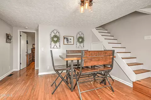 Dining - 796 E Carters Valley Road Gate City Va 24251, Gate City, VA 24251 photo 2 of 5
