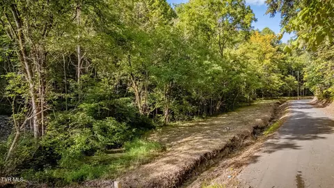 Undisclosed, Piney Flats, TN 37686