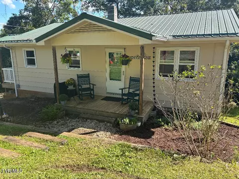 2402 Hickory Hill Road Blackwater Va 24221, Blackwater, VA 24221