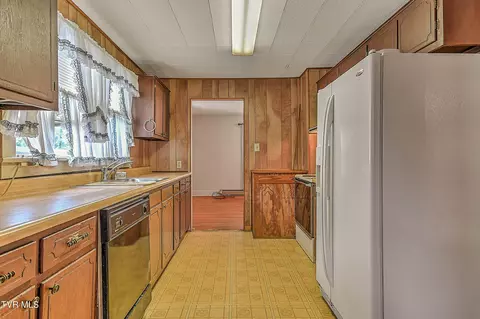 Kitchen - 728 Randolph Street Bristol Va 24201, Bristol, VA 24201 photo 1 of 4