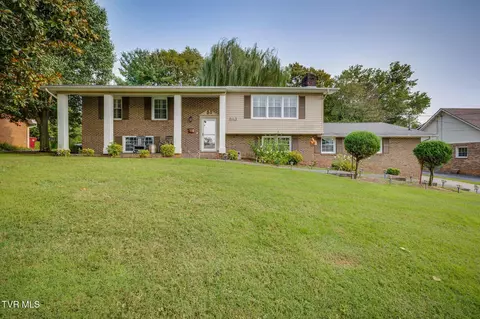 813 N Hills Drive Johnson City Tn 37604, Johnson City, TN 37604