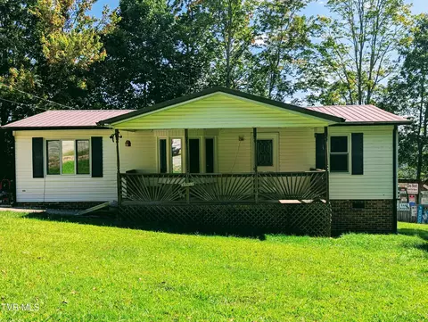 188 Boggs Hill Hill Clintwood Va 24228, Clintwood, VA 24228