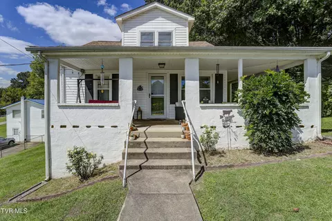 Exterior - 751 Jackson Street Bristol Tn 37620, Bristol, TN 37620 photo 3 of 4
