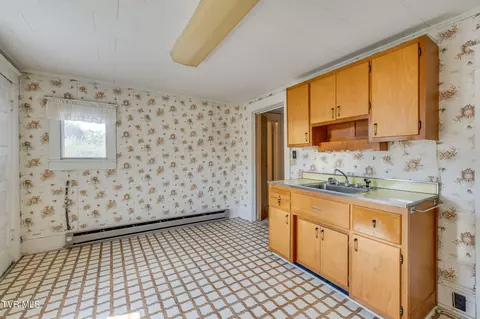 Kitchen - 204 Clinchfield Avenue Erwin Tn 37650, Erwin, TN 37650 photo 5 of 5