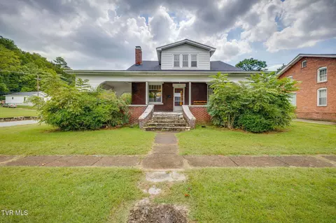 204 Clinchfield Avenue Erwin Tn 37650, Erwin, TN 37650