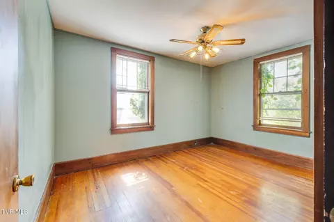 Bedroom - 204 Clinchfield Avenue Erwin Tn 37650, Erwin, TN 37650 photo 1 of 6
