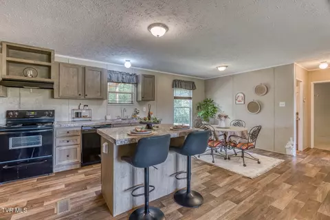 Kitchen - 30 Ebenezer Loop Chuckey Tn 37641, Chuckey, TN 37641 photo 1 of 3