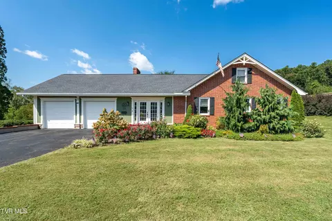 135 Tennessee Drive Mountain City Tn 37683, Mountain City, TN 37683