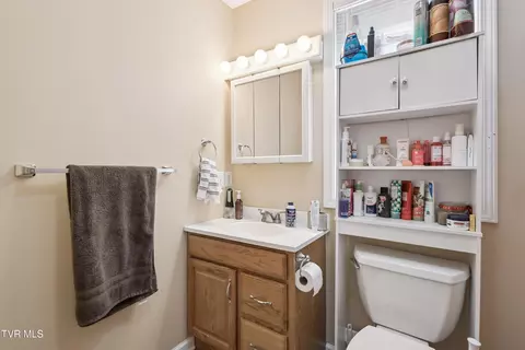 Bath - 706 E 2nd Street Damascus Va 24236, Damascus, VA 24236 photo 2 of 2