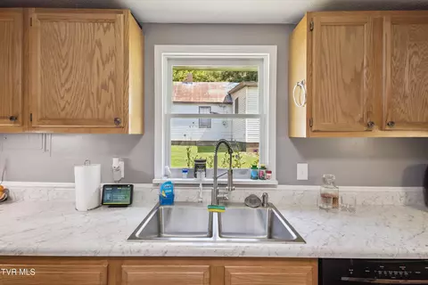 Kitchen - 706 E 2nd Street Damascus Va 24236, Damascus, VA 24236 photo 3 of 3