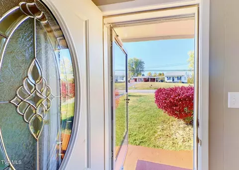Entry Way - 616 E Barton Ridge Road Greeneville Tn 37745, Greeneville, TN 37745 photo 1 of 1