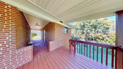 Exterior - 616 E Barton Ridge Road Greeneville Tn 37745, Greeneville, TN 37745 photo 4 of 7