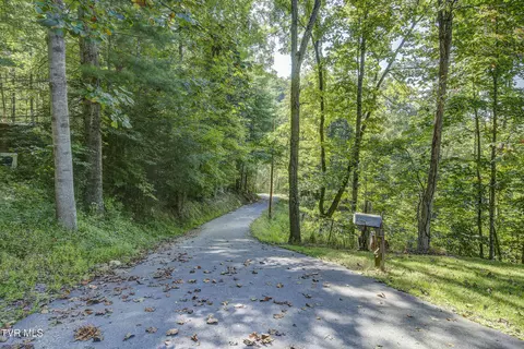 Exterior - 239 Viss Honeycutt Road Erwin Tn 37650, Erwin, TN 37650 photo 7 of 22