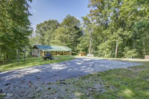 Exterior - 239 Viss Honeycutt Road Erwin Tn 37650, Erwin, TN 37650 photo 4 of 22
