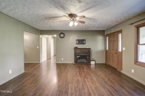 Living - 239 Viss Honeycutt Road Erwin Tn 37650, Erwin, TN 37650 photo 2 of 5