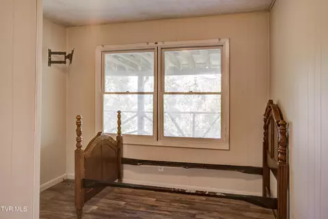Bedroom - 239 Viss Honeycutt Road Erwin Tn 37650, Erwin, TN 37650 photo 1 of 7