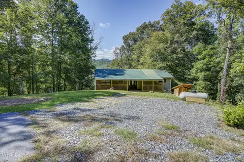 Exterior - 239 Viss Honeycutt Road Erwin Tn 37650, Erwin, TN 37650 photo 3 of 22