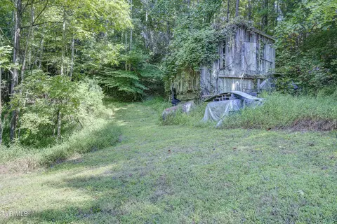 Exterior - 239 Viss Honeycutt Road Erwin Tn 37650, Erwin, TN 37650 photo 5 of 22