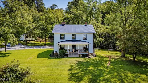520 Independence Avenue Mount Carmel Tn 37645, Mount Carmel, TN 37645