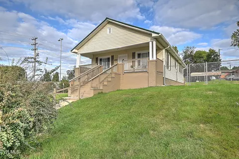 1101 E Fairview Avenue Johnson City Tn 37601, Johnson City, TN 37601 photo 7