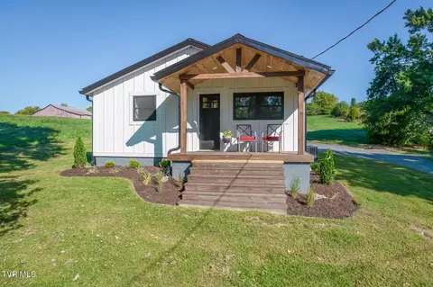 356 Old Thomas Bridge Road Bluff City Tn 37618, Bluff City, TN 37618