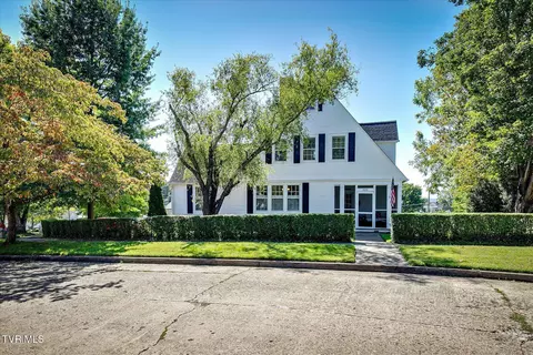 809 Yadkin Street Street Kingsport Tn 37660, Kingsport, TN 37660