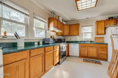 Kitchen - 1415 Highway 93 Fall Branch Tn 37656, Fall Branch, TN 37656 photo 1 of 1