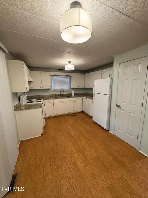 Kitchen - 101 Spar Mill Road Erwin Tn 37650, Erwin, TN 37650 photo 1 of 3