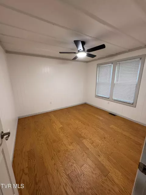 Bedroom - 101 Spar Mill Road Erwin Tn 37650, Erwin, TN 37650 photo 3 of 6