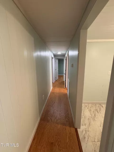 Entry Way - 101 Spar Mill Road Erwin Tn 37650, Erwin, TN 37650 photo 2 of 2