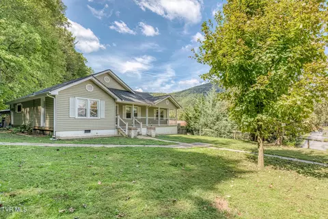 Exterior - 301 Polly Erwin Road Erwin Tn 37650, Erwin, TN 37650 photo 2 of 12