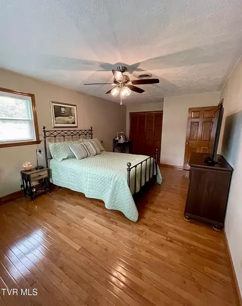 Bedroom - 711 E Main Street Wise Va 24293, Wise, VA 24293 photo 3 of 9