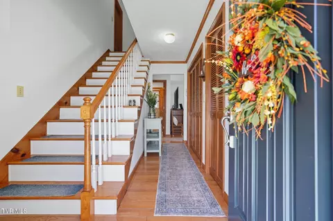 Entry Way - 711 E Main Street Wise Va 24293, Wise, VA 24293 photo 1 of 2
