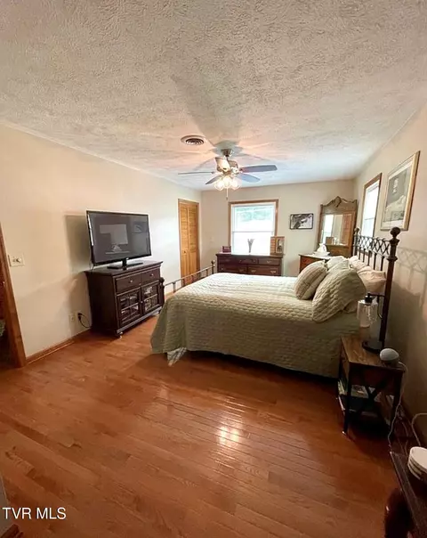 Bedroom - 711 E Main Street Wise Va 24293, Wise, VA 24293 photo 2 of 9