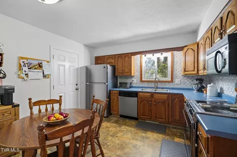 Kitchen - 711 E Main Street Wise Va 24293, Wise, VA 24293 photo 1 of 3