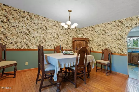 Dining - 711 E Main Street Wise Va 24293, Wise, VA 24293 photo 1 of 1