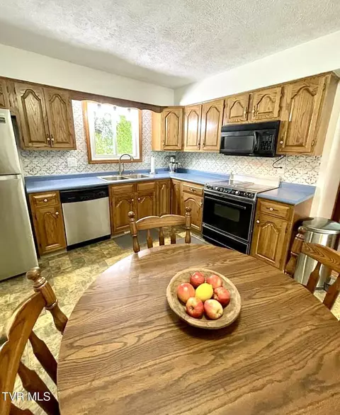 Kitchen - 711 E Main Street Wise Va 24293, Wise, VA 24293 photo 3 of 3