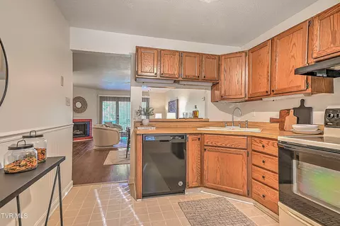 Kitchen - 141 Quail Run Bristol Va 24201, Bristol, VA 24201 photo 1 of 3