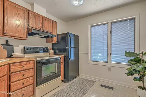 Kitchen - 141 Quail Run Bristol Va 24201, Bristol, VA 24201 photo 3 of 3